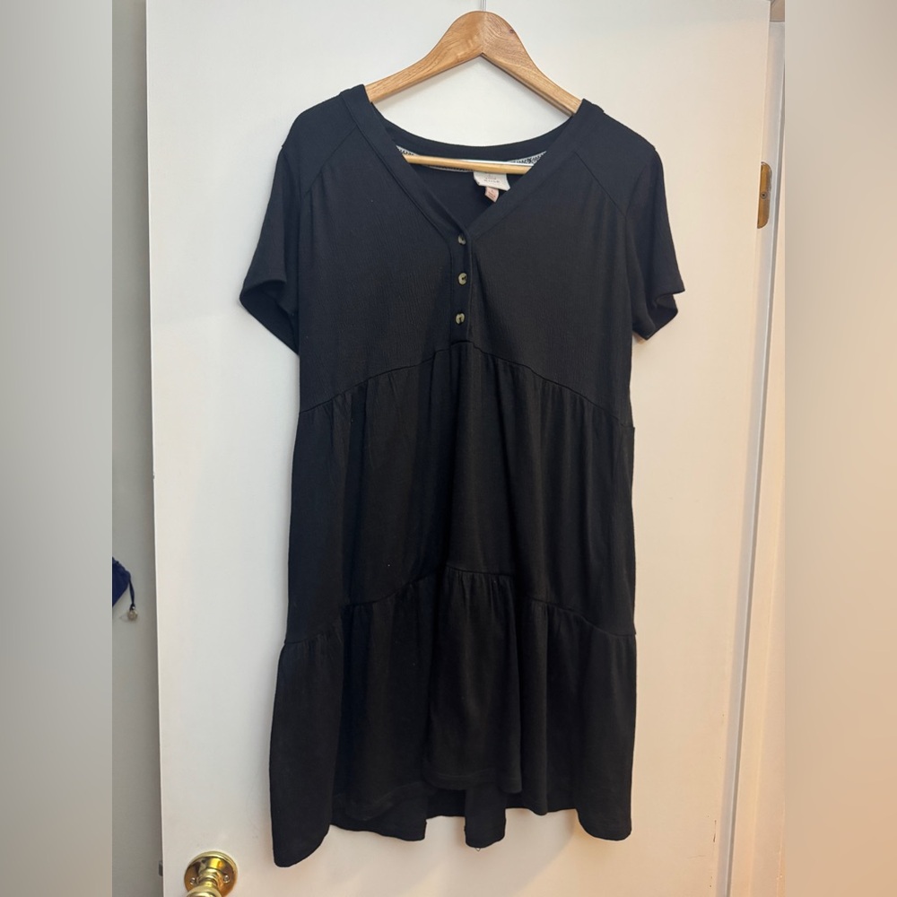 Wild Rose Black Buttoned Midi Dress